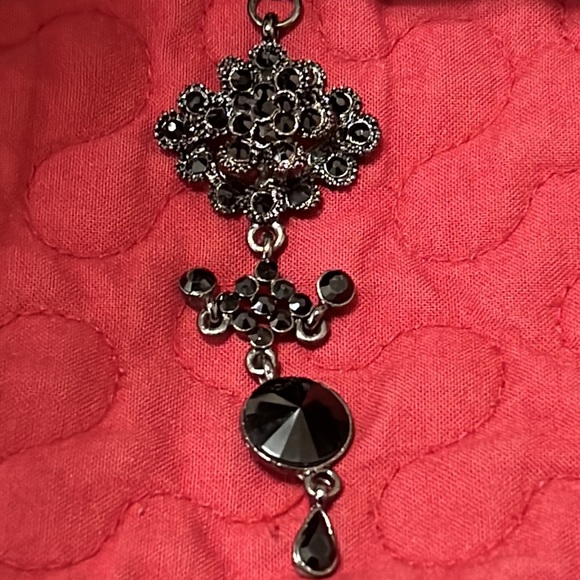 Lily and Taylor zip blazer with Embellished zipper pull and zipper area. - Picture 2 of 10